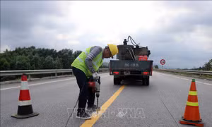 Khẩn trương hoàn thiện, ban hành Quy chuẩn kỹ thuật quốc gia về đường bộ cao tốc