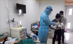 Thực hiện thành công 3 ca sinh mổ trong các khu cách ly tại Hưng Yên