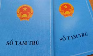 Phạt tù 5 bị cáo làm giả sổ tạm trú để xin cấp thị thực
