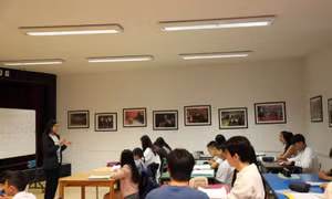 Học tiếng Việt - Cách nuôi dưỡng tinh thần yêu nước, lòng tự tôn dân tộc