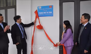 Hàn Quốc hỗ trợ trang thiết bị cho các trường học của Yên Bái