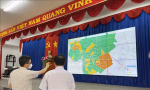 Phó Thủ tướng Vũ Đức Đam làm việc tại Bình Dương về công tác phòng, chống dịch