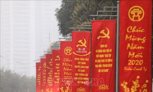 Hà Nội rực rỡ cờ, hoa mừng 90 năm Ngày thành lập Đảng