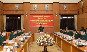Gặp mặt các Ủy viên Quân ủy Trung ương và đại biểu Quân đội dự Hội nghị Trung ương 13