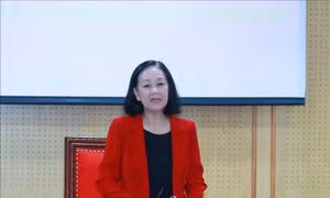 Hoàn thiện quy định về phân cấp quản lý cán bộ và bổ nhiệm, giới thiệu cán bộ ứng cử