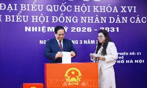Thủ tướng Phạm Minh Chính bỏ phiếu bầu cử tại phường Tây Hồ, Hà Nội