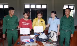 Hai 'ma nữ' định tuồn ma túy qua cửa khẩu Bờ Y