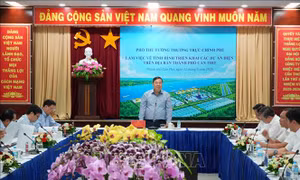 Phó Thủ tướng Thường trực làm việc về triển khai các dự án điện tại Cần Thơ