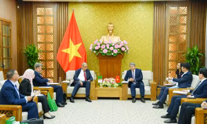 Bộ trưởng Tư pháp Nguyễn Hải Ninh tiếp Tổng Thư ký Bộ Tư pháp Algeria