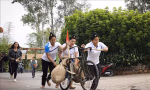 Đua xe đạp thồ tái hiện lại lịch sử hào hùng của dân tộc