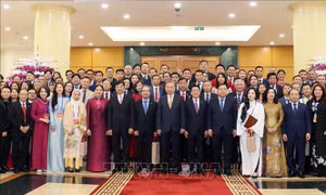 Gắn bó nguồn cội, đồng hành cùng đất nước