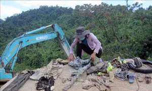 Vụ sạt lở Rào Trăng 3: Tìm thấy nhiều vật dụng cá nhân ở bãi bồi ngã ba Tam Dần
