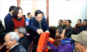 Trưởng ban Tổ chức Trung ương: Không để bất kỳ người dân nào không có Tết