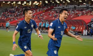 Thắng đậm Indonesia 4-0, Thái Lan chạm tay vào chức vô địch AFF Cup 2020