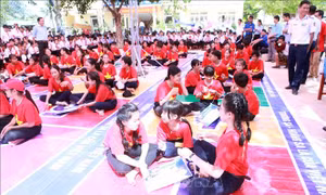 Tạo điều kiện để học sinh huyện đảo Lý Sơn được đến trường