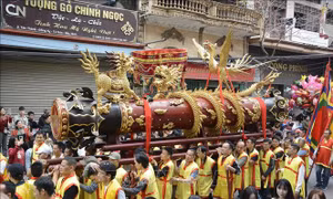 Tưng bừng lễ hội rước pháo Đồng Kỵ