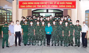 Bộ Quốc phòng hỗ trợ nhân lực giúp tỉnh Sóc Trăng phòng, chống dịch COVID-19