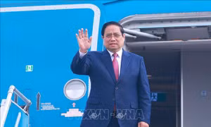 Thủ tướng Phạm Minh Chính lên đường tới Lào
