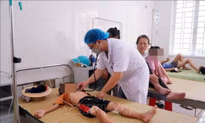Hưng Yên: Sức khỏe các học sinh tiểu học nhập viện sau bữa ăn bán trú đã ổn định