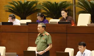 Đang củng cố chứng cứ phụ huynh đưa tiền trong vụ gian lận điểm thi