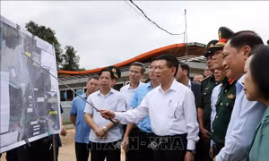 Phó Thủ tướng Hồ Đức Phớc khảo sát, làm việc tại Lạng Sơn về xây dựng cửa khẩu thông minh