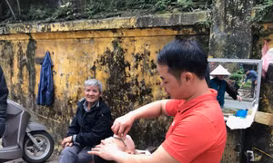 Cắt tóc, rửa xe, làm gà tăng giá gấp đôi ngày cuối năm