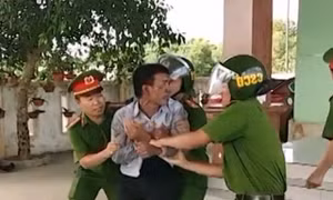 Bố đòi tự thiêu cùng 3 con nhỏ do cuồng ghen
