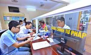 Khuyến khích quận, huyện, phường, xã sáp nhập để tinh gọn bộ máy