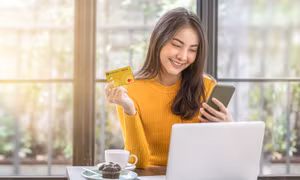 Siêu thẻ quốc dân HDBank Petrolimex 4 trong 1 'lấy lòng' mọi thế hệ
