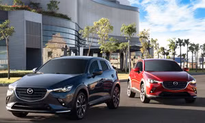 Mazda CX-3 và CX-30: Bộ đôi SUV thêm hấp dẫn với ưu đãi 50% phí trước bạ