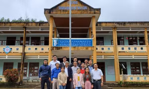 Tiếp sức cho Trà Leng