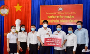 Agribank Bạc Liêu ủng hộ gần 200 triệu đồng cho quỹ phòng, chống dịch COVID-19