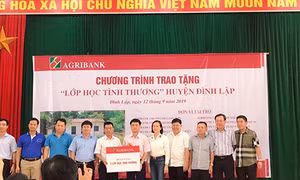 Agribank Lạng Sơn chăm lo sự nghiệp 'trồng người' nơi biên cương của Tổ quốc