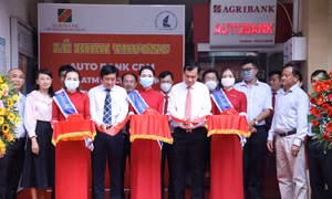 Agribank Bình Thạnh khai trương AutoBank CDM tại Đại học KHTN TP.Hồ Chí Minh