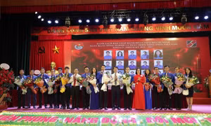 Đại hội Đoàn TNCS Hồ Chí Minh Agribank khoá IV, nhiệm kỳ 2022 - 2027 diễn ra thành công tốt đẹp