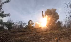 Tên lửa Iskander của Nga phá huỷ hai hệ thống HIMARS tại vùng Sumy của Ukraine