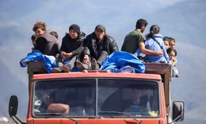 Hơn một nửa dân số Nagorno-Karabakh di tản tới Armenia