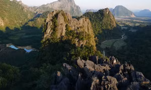 Vang Vieng – Thị trấn mơ màng giữa núi rừng đại ngàn ở 'xứ sở Triệu Voi'