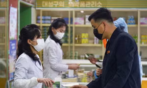 Từ bảo quản đến vận chuyển – Những rào cản của việc đưa vaccine COVID-19 đến Triều Tiên