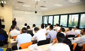 Israel: Cảnh báo nguy cơ từ dự luật mở rộng mô hình học tập tách biệt nam-nữ ở bậc đại học