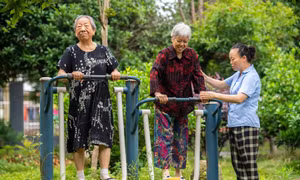 Tăng tuổi nghỉ hưu có thể tháo ngòi 'bom hẹn giờ' nhân khẩu học của Trung Quốc?