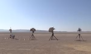 Vũ khí vi sóng: 'Chén thánh' mới trong cuộc chiến chống bầy đàn UAV