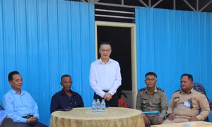 Xây nhà mới cho ba hộ gia đình gốc Việt bị hỏa hoạn ở Phnom Penh