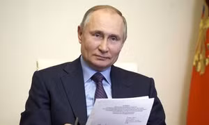 Chủ tịch Kim Jong-un nhận được 'bức thư nồng ấm' từ Tổng thống Putin