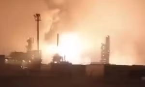 Ukraine dồn dập tấn công xuyên biên giới nhằm vào một loạt cơ sở năng lượng của Nga