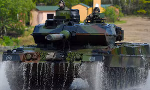 Ukraine chỉ trích Đức do dự chuyển giao xe tăng chiến đấu Leopard 2