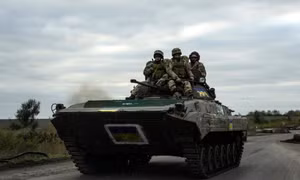 Ukraine xây dựng tuyến phòng thủ mới khi Nga tuyên bố kiểm soát Soledar