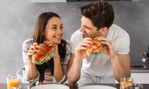 Nghiên cứu phát hiện người có ngoại hình hấp dẫn sẽ có hệ miễn dịch tốt hơn