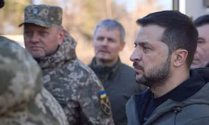 Bloomberg: Mỹ lo ngại về rạn nứt giữa Tổng thống Zelensky với Tư lệnh Ukraine