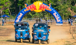 Khám phá cuộc đua tuk-tuk đầy mạo hiểm ở Thái Lan và Sri Lanka